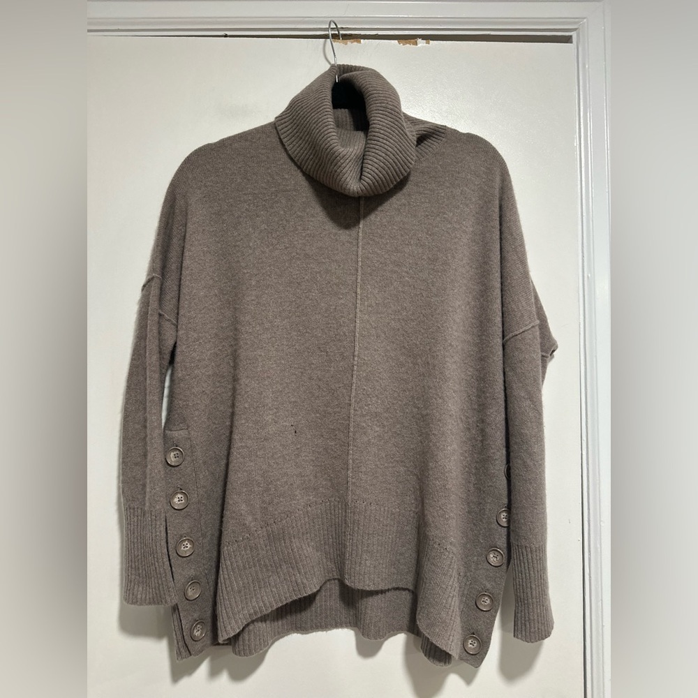 Max Studio Sz: M cowl neck Taupe 2Ply Cashmere Sweater Button Detail 3/4 Sleeve.